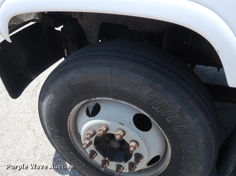 image for item EP9428 1999 Chevrolet C6500 box truck