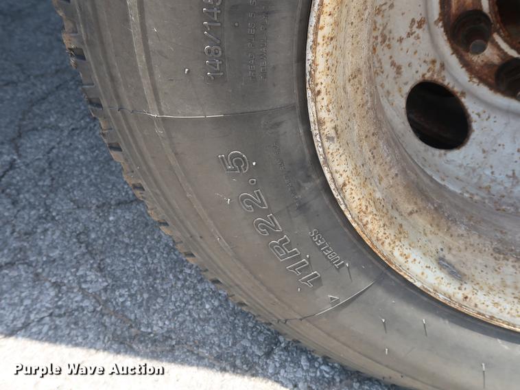 image for item EP9428 1999 Chevrolet C6500 box truck