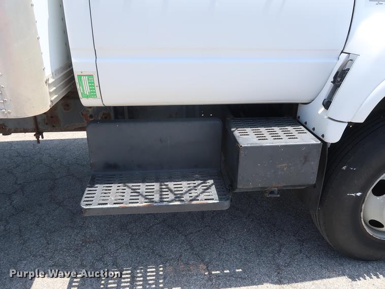 image for item EP9428 1999 Chevrolet C6500 box truck