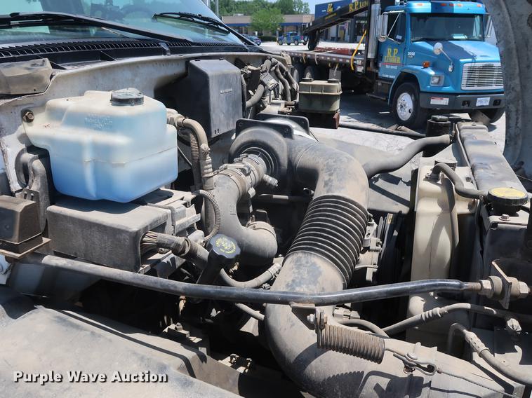 image for item EP9428 1999 Chevrolet C6500 box truck