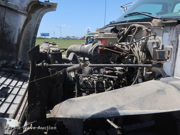 image for item EP9428 1999 Chevrolet C6500 box truck