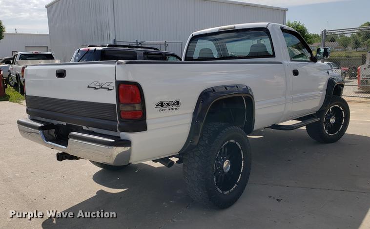 image for item EP9440 2001 Dodge Ram 2500 pickup truck