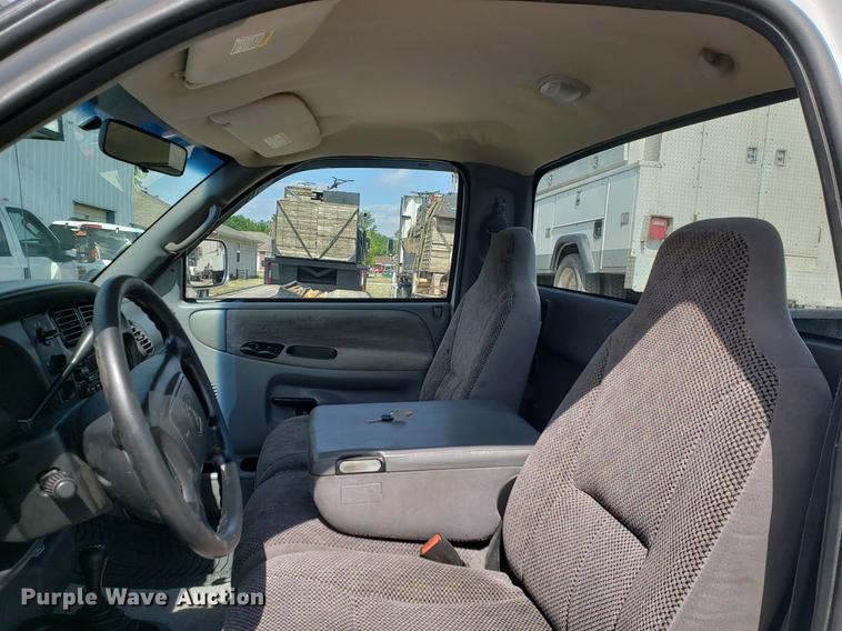 image for item EP9440 2001 Dodge Ram 2500 pickup truck