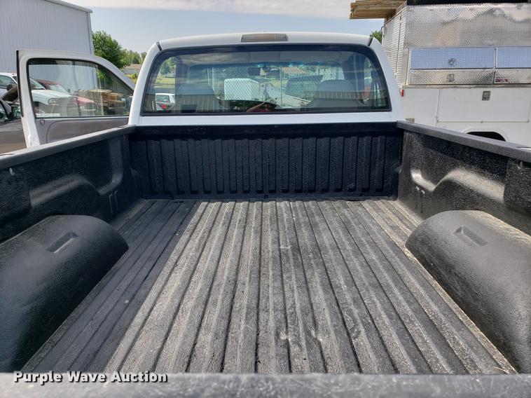 image for item EP9440 2001 Dodge Ram 2500 pickup truck