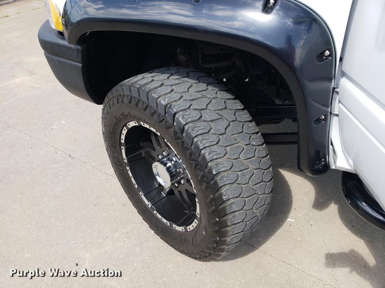 image for item EP9440 2001 Dodge Ram 2500 pickup truck