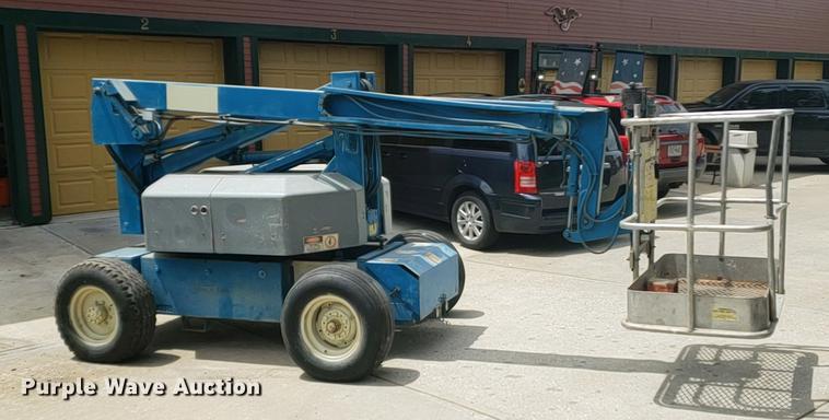 image for item EP9453 Genie Z30/20HD man lift