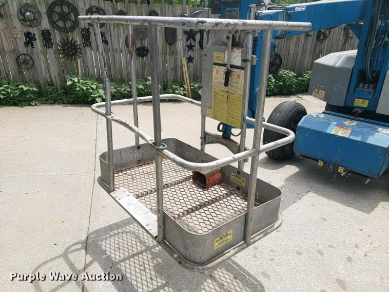 image for item EP9453 Genie Z30/20HD man lift