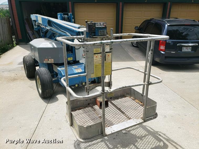 image for item EP9453 Genie Z30/20HD man lift