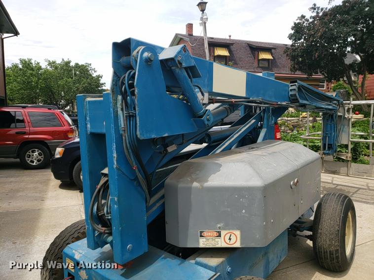 image for item EP9453 Genie Z30/20HD man lift