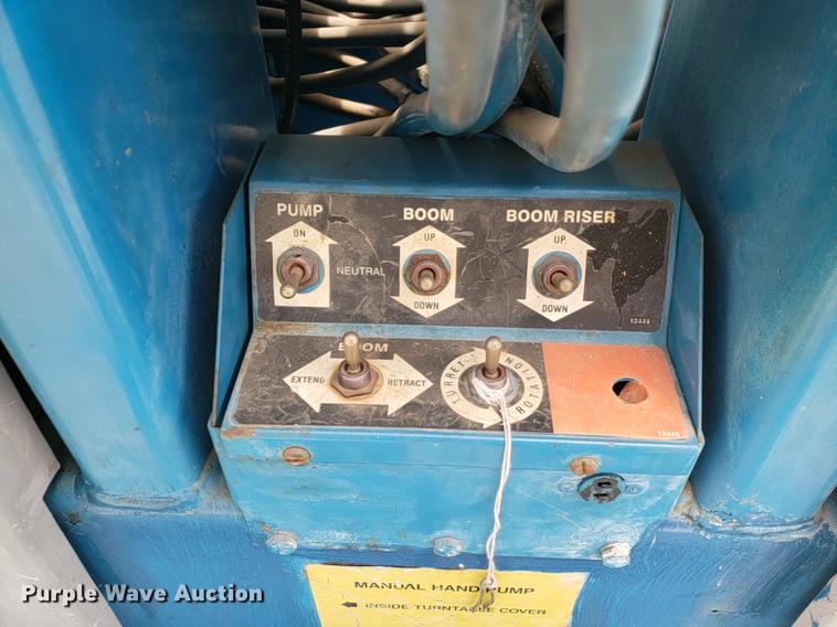 image for item EP9453 Genie Z30/20HD man lift