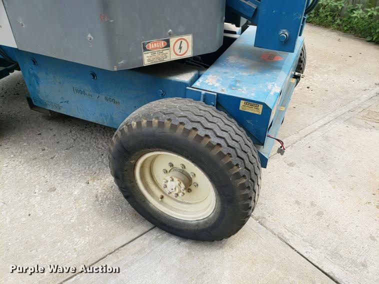 image for item EP9453 Genie Z30/20HD man lift