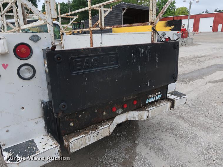 image for item EP9465 2007 Ford F350 Super Duty utility bed pickup truck