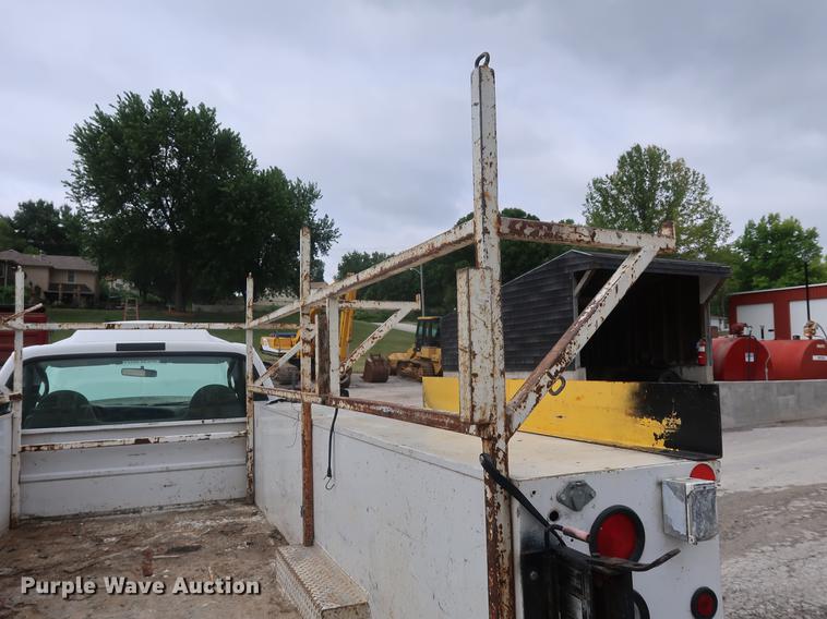 image for item EP9465 2007 Ford F350 Super Duty utility bed pickup truck