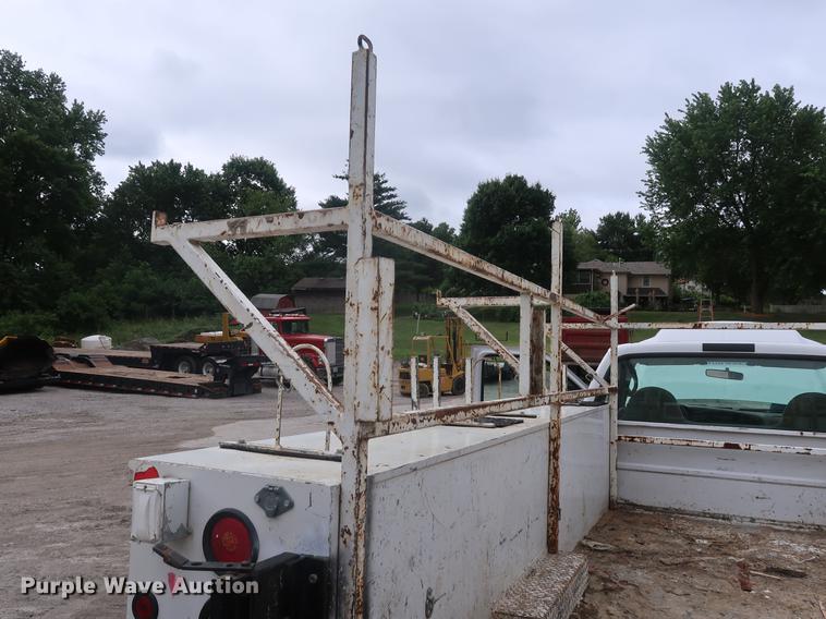 image for item EP9465 2007 Ford F350 Super Duty utility bed pickup truck