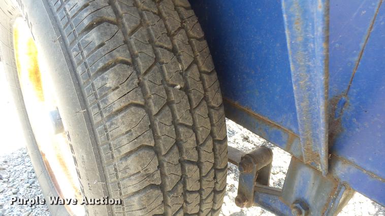 image for item ER9530 2000 ACT utility trailer