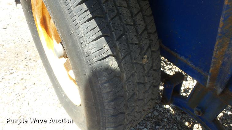 image for item ER9530 2000 ACT utility trailer