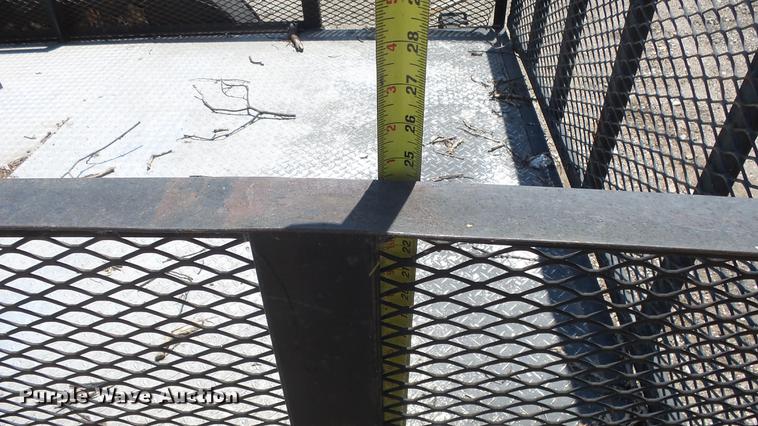 image for item ER9532 2001 ACT utility trailer