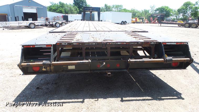 image for item ER9533 2003 Titan equipment trailer