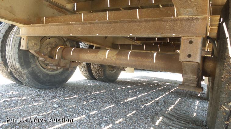 image for item ER9533 2003 Titan equipment trailer