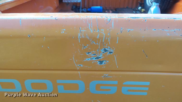 image for item ER9537 2001 Dodge Ram 2500 pickup truck