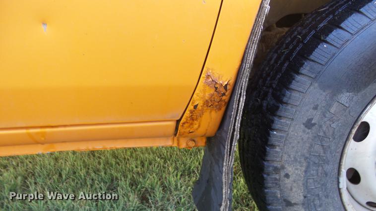 image for item ER9537 2001 Dodge Ram 2500 pickup truck