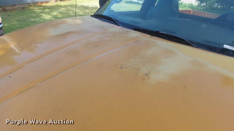 image for item ER9537 2001 Dodge Ram 2500 pickup truck