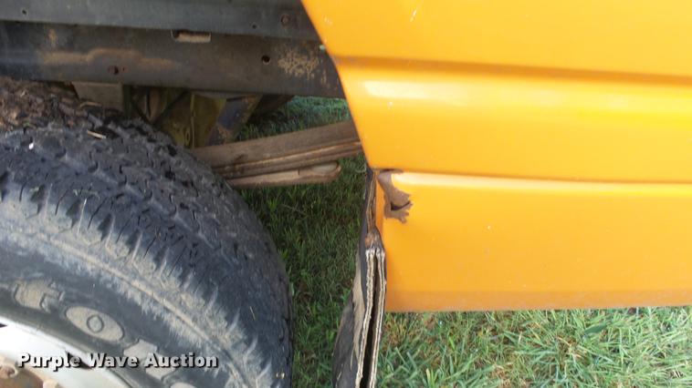 image for item ER9537 2001 Dodge Ram 2500 pickup truck