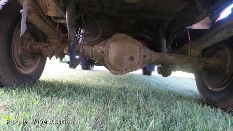 image for item ER9537 2001 Dodge Ram 2500 pickup truck