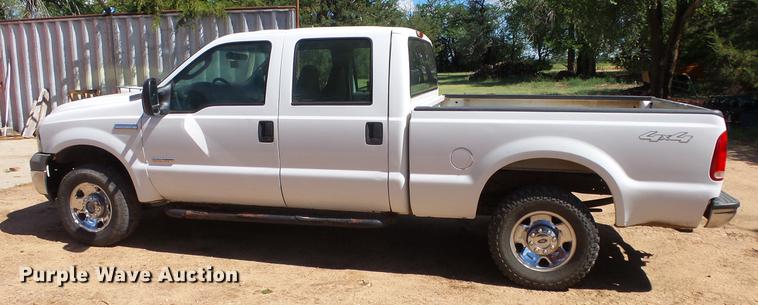 image for item ER9538 2005 Ford F250 Super Duty Crew Cab pickup truck