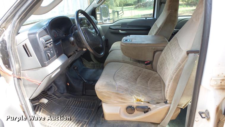 image for item ER9538 2005 Ford F250 Super Duty Crew Cab pickup truck