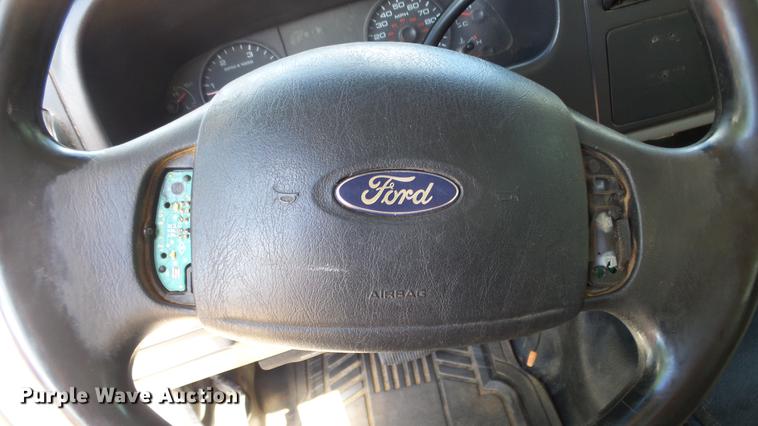 image for item ER9538 2005 Ford F250 Super Duty Crew Cab pickup truck