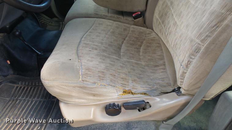 image for item ER9538 2005 Ford F250 Super Duty Crew Cab pickup truck