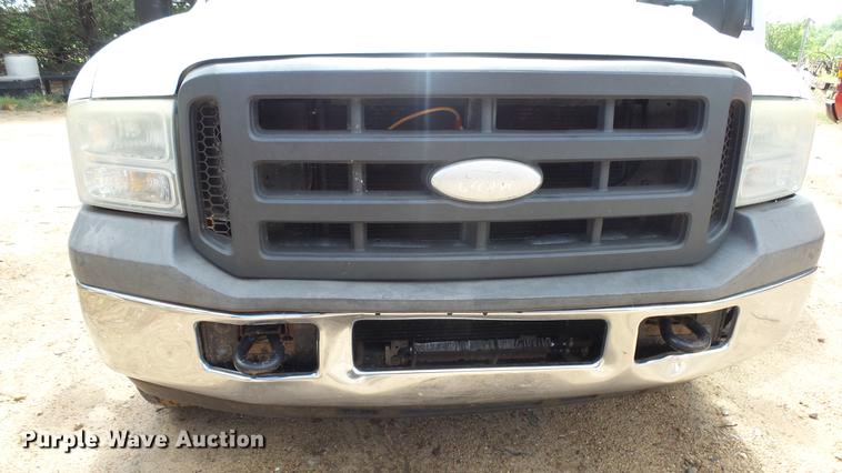 image for item ER9538 2005 Ford F250 Super Duty Crew Cab pickup truck