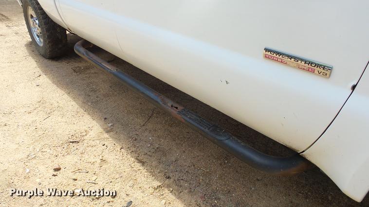 image for item ER9538 2005 Ford F250 Super Duty Crew Cab pickup truck