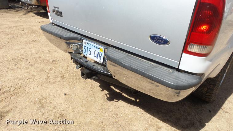 image for item ER9538 2005 Ford F250 Super Duty Crew Cab pickup truck