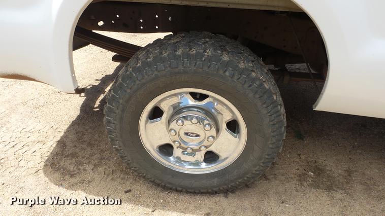 image for item ER9538 2005 Ford F250 Super Duty Crew Cab pickup truck
