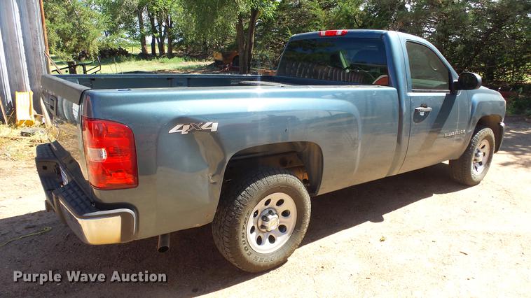 image for item ER9540 2008 Chevrolet Silverado 1500 pickup truck