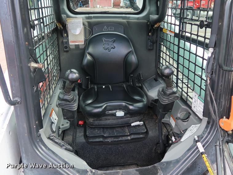 image for item AX9028 2015 Bobcat T770 skid steer
