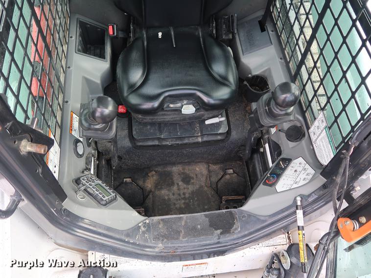 image for item AX9028 2015 Bobcat T770 skid steer