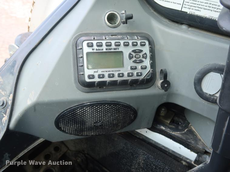 image for item AX9028 2015 Bobcat T770 skid steer