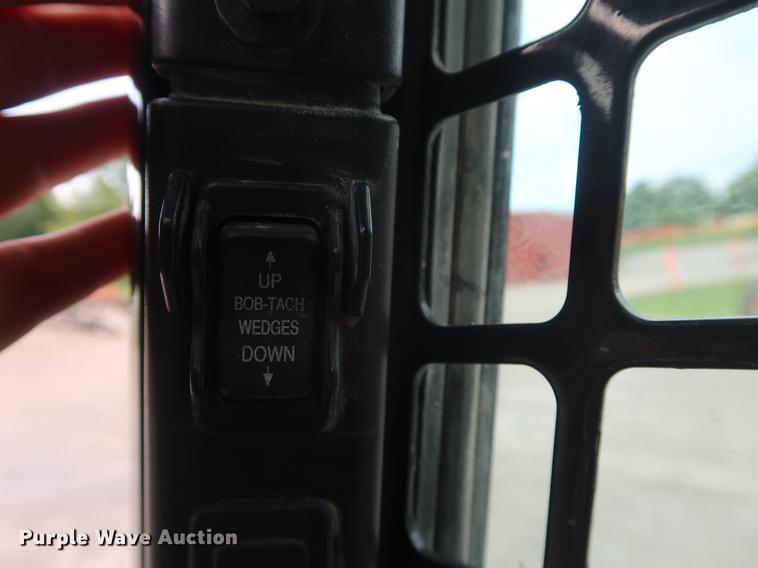 image for item AX9028 2015 Bobcat T770 skid steer