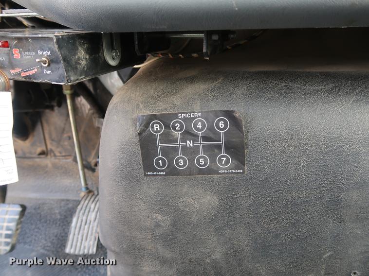 image for item AX9030 2007 International 7400 digger derrick truck