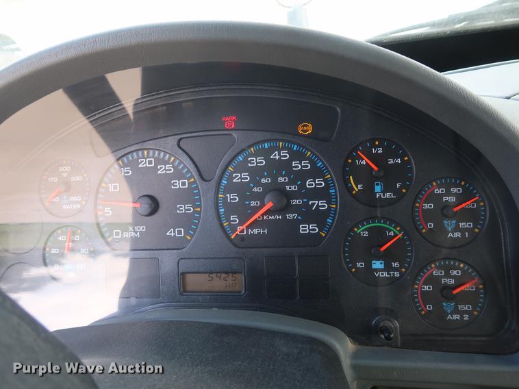 image for item AX9030 2007 International 7400 digger derrick truck