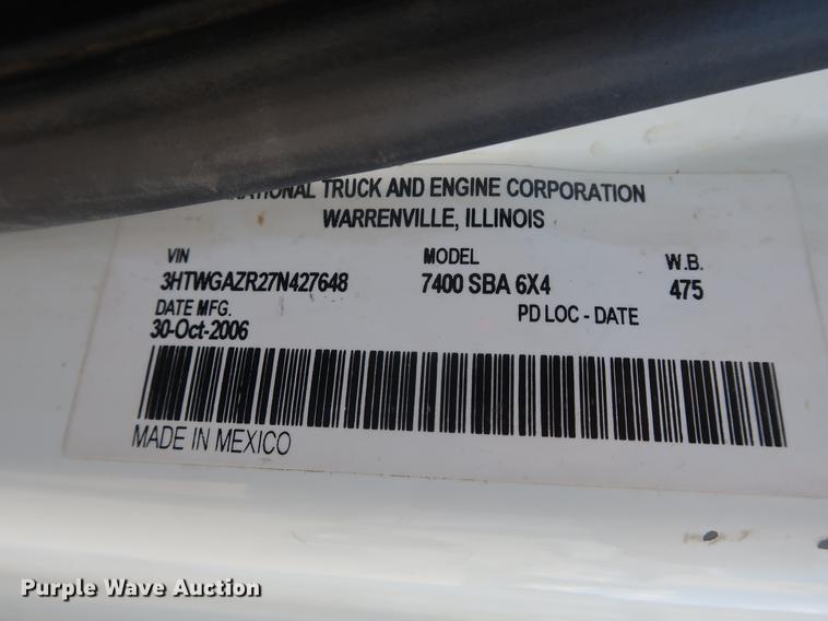 image for item AX9030 2007 International 7400 digger derrick truck