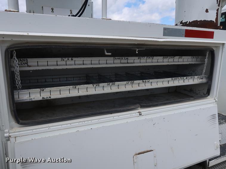 image for item AX9031 2010 International DuraStar 4400 bucket truck