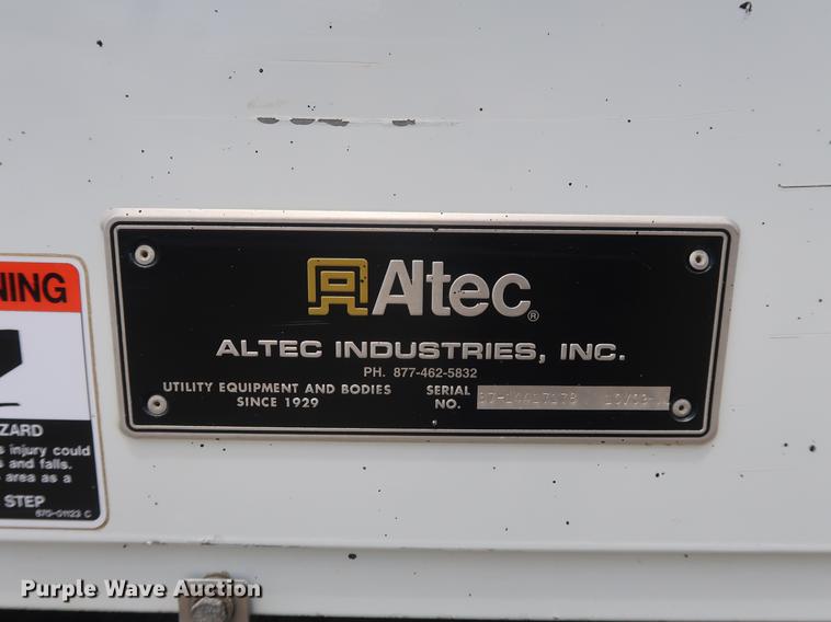 image for item AX9031 2010 International DuraStar 4400 bucket truck