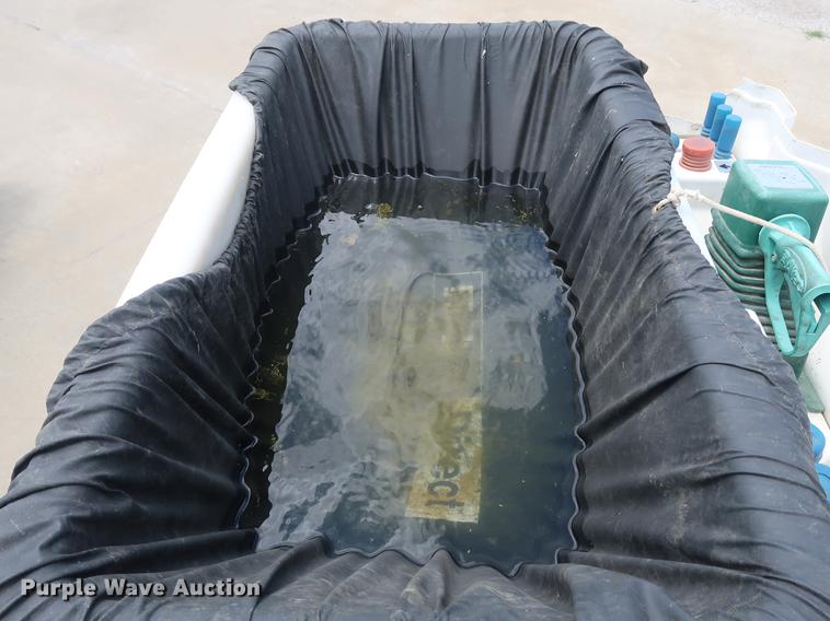 image for item AX9031 2010 International DuraStar 4400 bucket truck