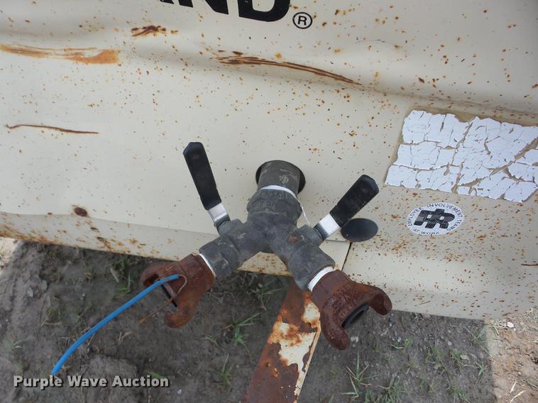 image for item BI9501 1995 Ingersoll Rand 185 air compressor