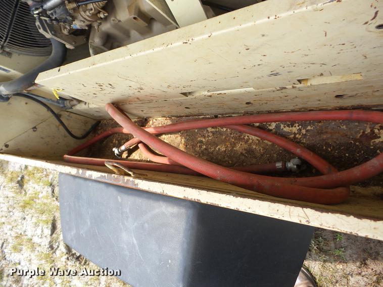 image for item BI9501 1995 Ingersoll Rand 185 air compressor