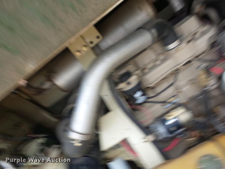 image for item BI9501 1995 Ingersoll Rand 185 air compressor